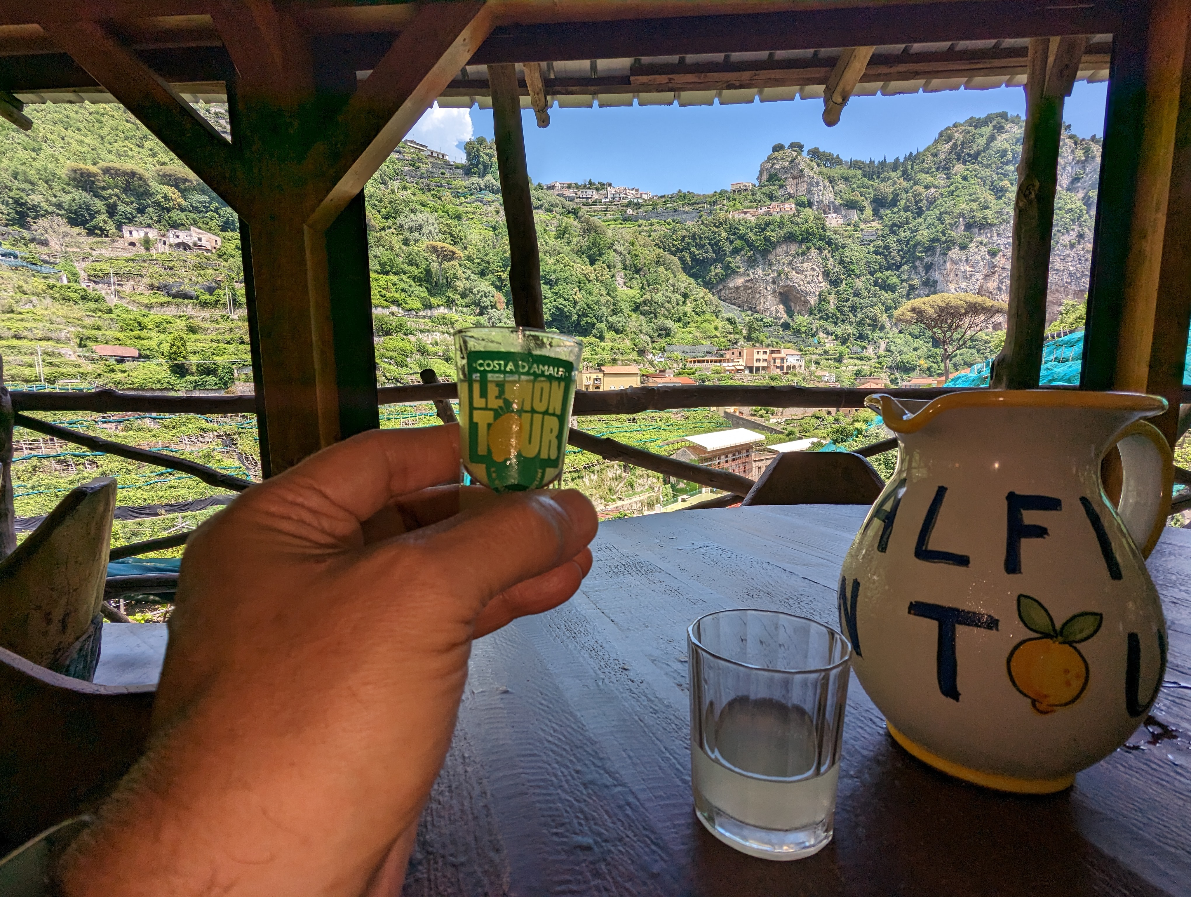 Amalfi-Lemon-Class-limoncello-view